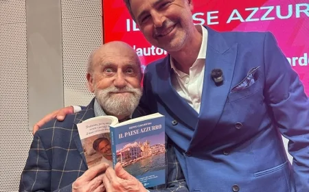 Presentazione de Il Paese Azzurro di Beppe Convertini alla Mondadori Duomo Milano