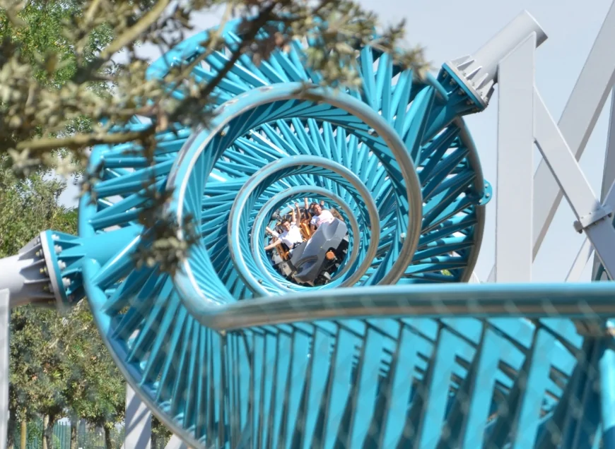 Cinecittà World: Ponti di Primavera da Kolossal - Tra Adrenalina e Divertimento