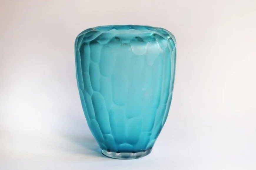 DESIGN WEEK 2025 - Malloni presenta 'Glass Threads' con Agustina Bottoni