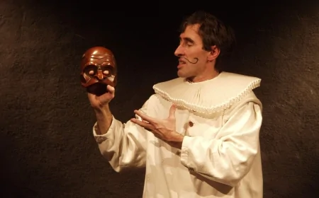 Accademia del Piccolo Grande Clown – Incontro con Enrico Bonavera | 15 Maggio 2025