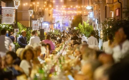 Massa Lubrense: La Tavola dei 300 tra Gusto, Tradizione e Solidarietà – Giugno 2025