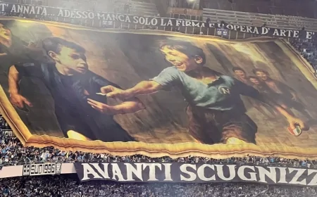 Napoli, coreografia da brividi e show al Maradona: uno stadio da leggenda