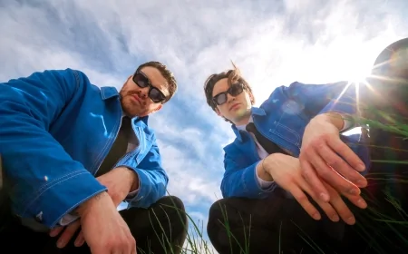 Preghiera lanciano “Amore Cromato”: synth pop e nostalgia per il debutto del duo veneto