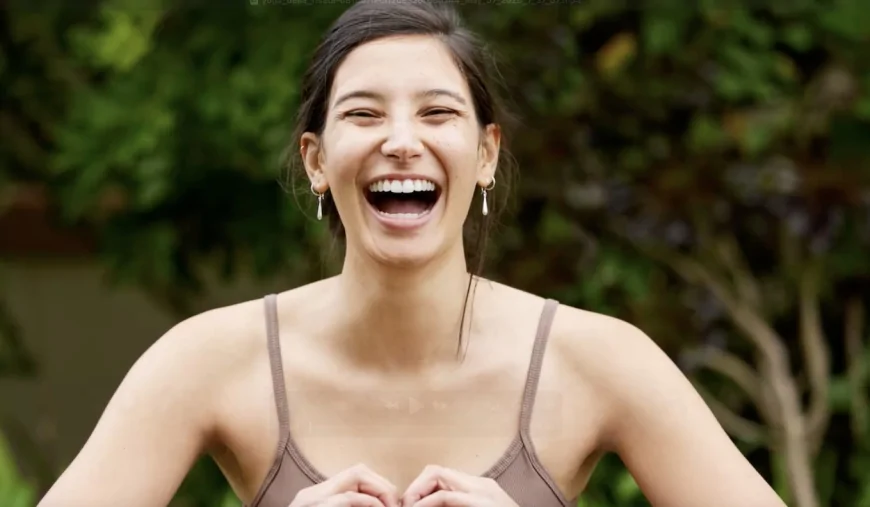 30 anni di Yoga della Risata: la pratica che trasforma stress in benessere