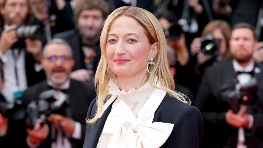 Regina della Croisette: Alba Rohrwacher incanta Cannes 2025 in Chanel