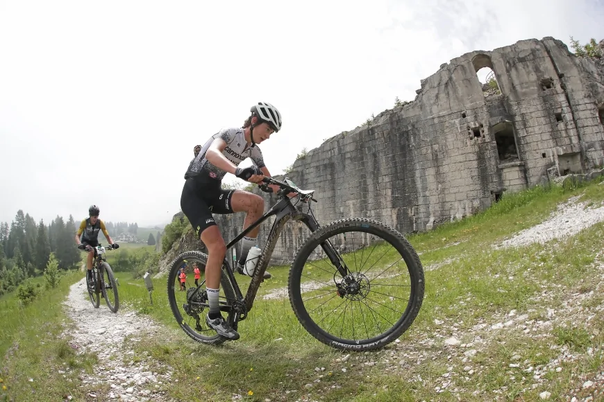 100 Km dei Forti e Nosellari Bike 2025: spettacolo MTB in Alpe Cimbra