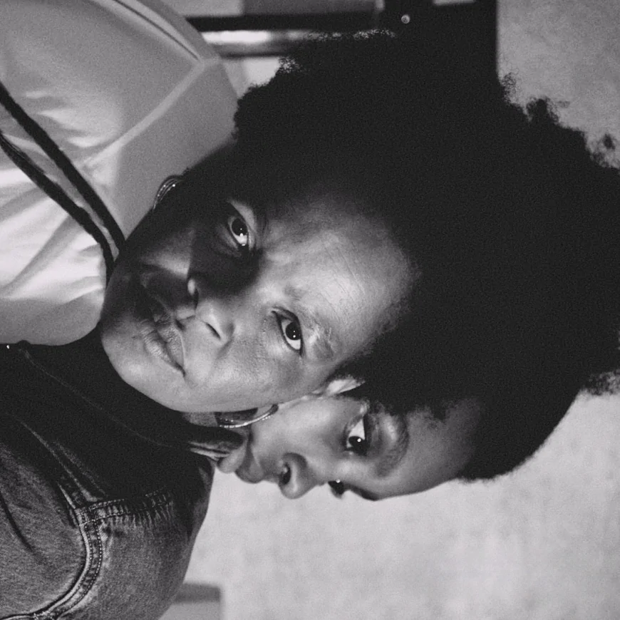 Secoli" – Il nuovo singolo dei CousCous a Colazione tra malinconia elettronica e legami eterni