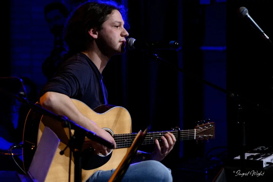 Alvise Nodale finalista alle Targhe Tenco 2025 con l’album in friulano “Gotes”