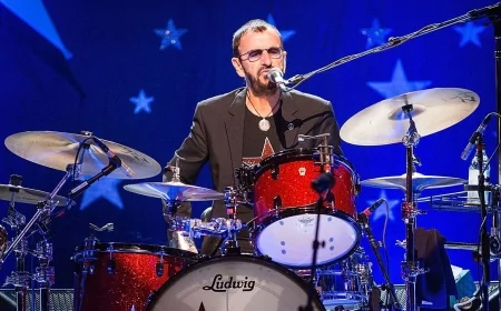 Ringo Starr compie 85 anni: 10 curiosità sul leggendario batterista dei Beatles