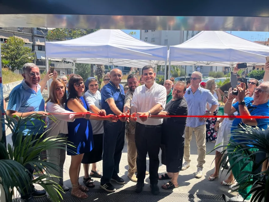 Napoli: apre il guardaroba solidale di Progetto Arca con H&M Italia all’Emporio San Giuseppe