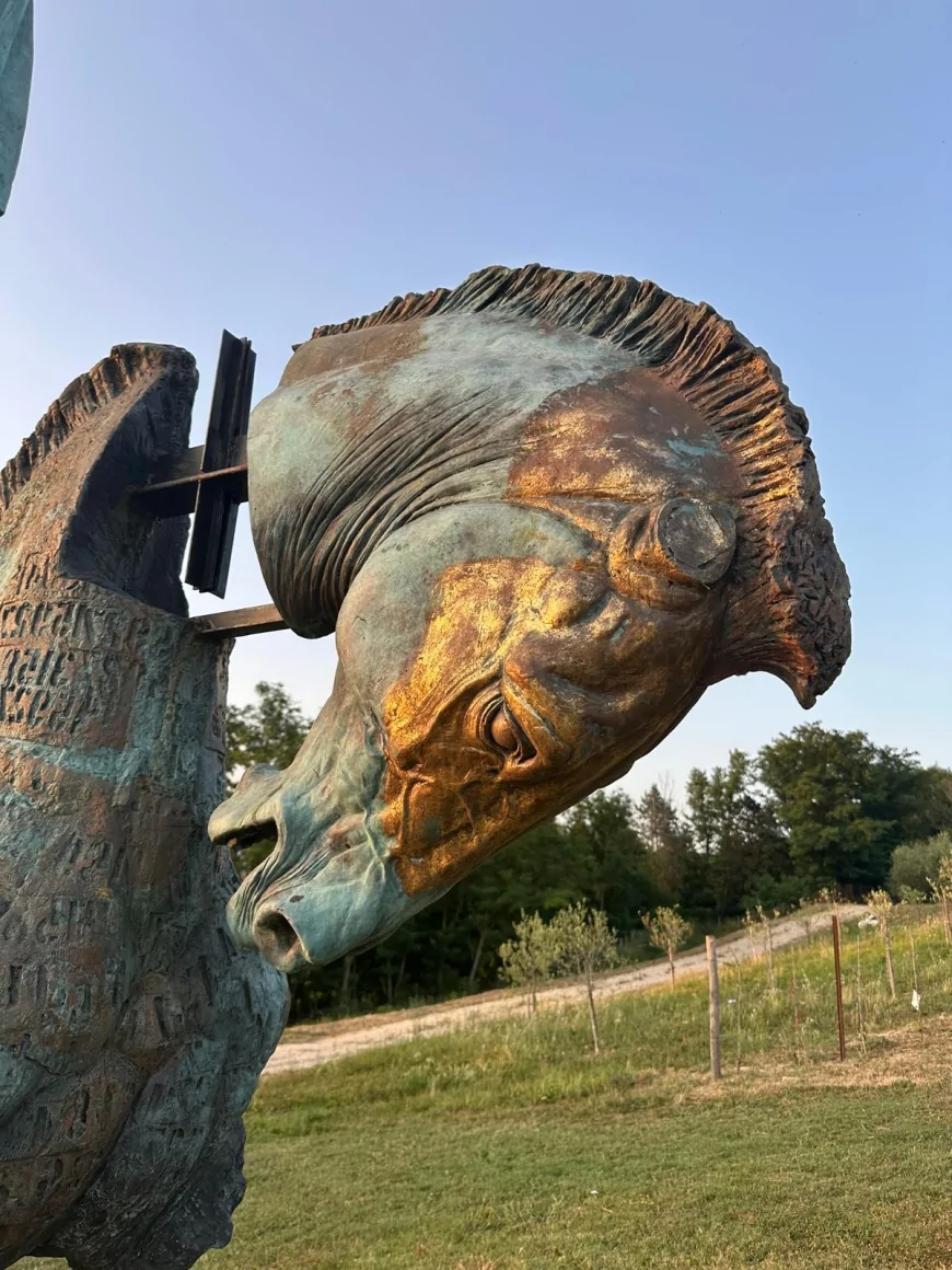 Equus Inter Lumina: la mostra di Gustavo Aceves alla Villa Romana del Casale dal 11 luglio 2025