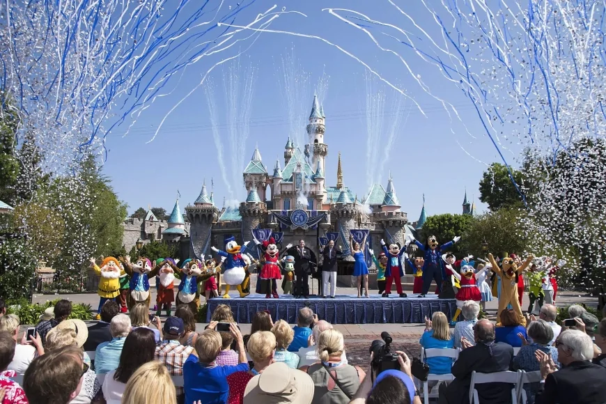Disneyland festeggia 70 anni: storia, magie e futuro del parco