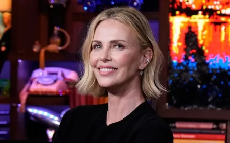 Charlize Theron: 50 anni di fascino e hairstyle da icona di stile