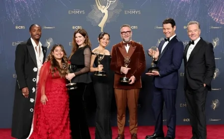 Emmy Awards 2025: trionfo per The Studio, Adolescence e The Pitt
