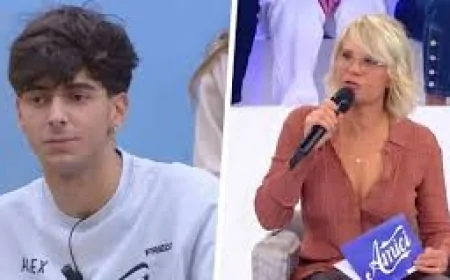 Amici 25, la confessione di Alex: “Ho avuto problemi alimentari, non mangiavo”, il gesto di Maria – VIDEO