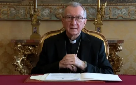 Parolin: “Mi auguro che Trump trovi una via d’uscita per la guerra in Ucraina”