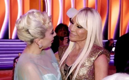 Lady Gaga commuove Milano: dedica speciale a Donatella Versace