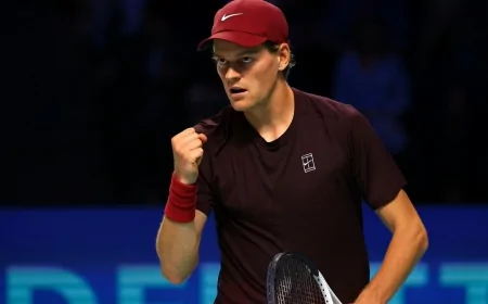 Sinner discute con l’arbitro a Vienna: tensione all’Erste Bank Open 2025