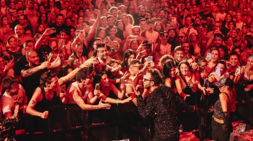 Cesare Cremonini: esce “CremoniniLive25” con i suoi più grandi successi dal vivo