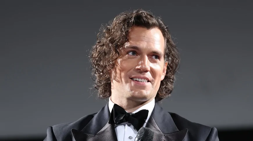 Henry Cavill aggiorna i fan dopo l'incidente sul set di Highlander