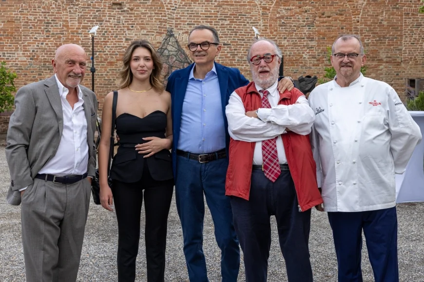 Edoardo Raspelli premiato: il cronista del gusto che ha fatto la storia del giornalismo enogastronomico