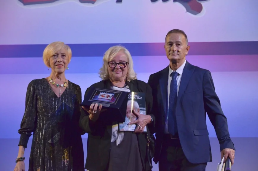 Andrea Lo Vecchio, la biografia “A modo mio… Basta un attimo” premiata a Lugano con il Premio Speciale Ginevra