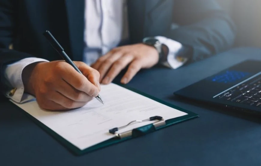 Governo: 11 miliardi da banche e assicurazioni per finanziare i tagli fiscali