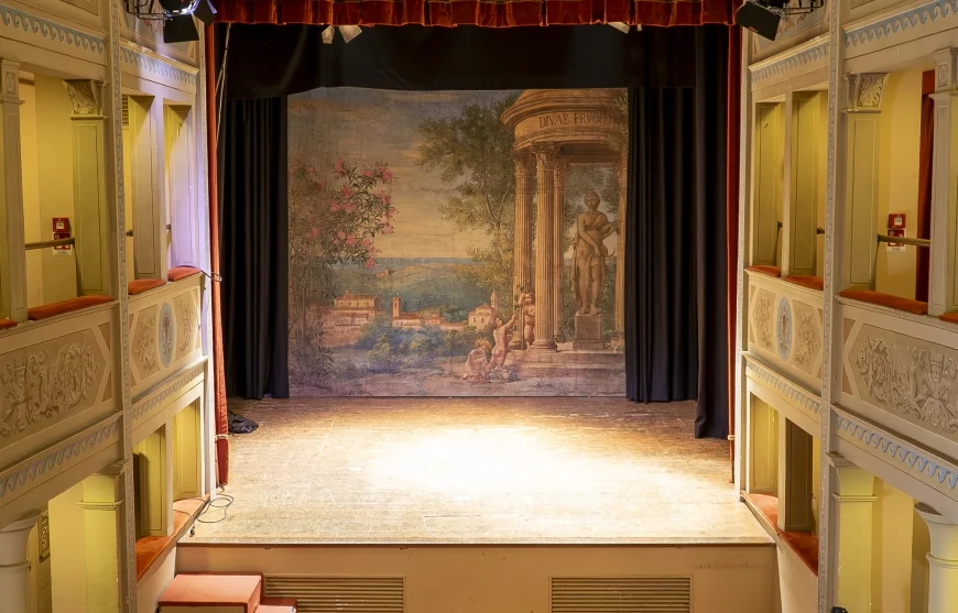 San Giovanni in Marignano: al Teatro Massari si accende una nuova luce | Teatro Europeo Plautino