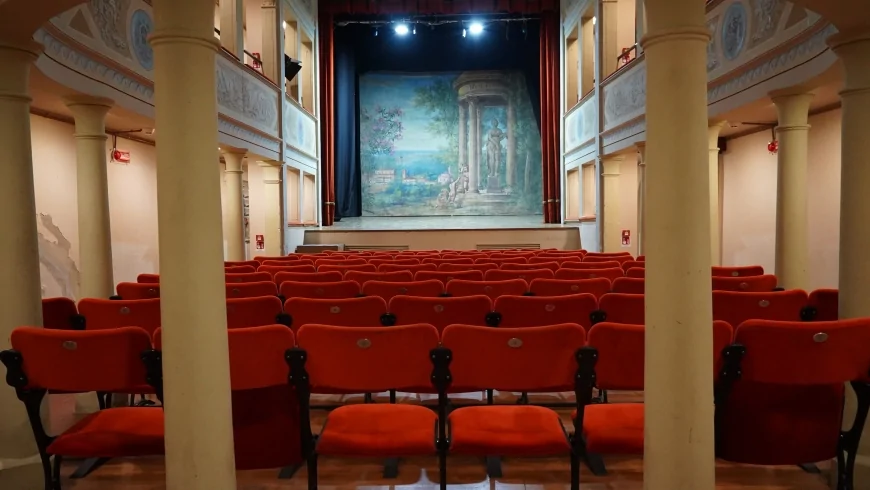San Giovanni in Marignano: al Teatro Massari si accende una nuova luce | Teatro Europeo Plautino