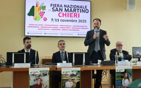 Edoardo Raspelli alla Fiera di San Martino 2025 di Chieri – Show Cooking con Mariolone Fongo e l’Agriturismo San Desiderio
