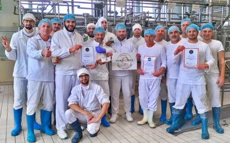 Caseificio Comellini premiato ai World Cheese Awards 2025: tre formaggi sul podio