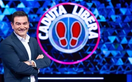 Caduta Libera torna su Canale 5 con Max Giusti, quando inizia e a che ora
