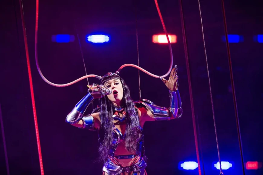 Katy Perry conquista Bologna nell’unica tappa italiana del tour | The Lifetimes Tour 2025