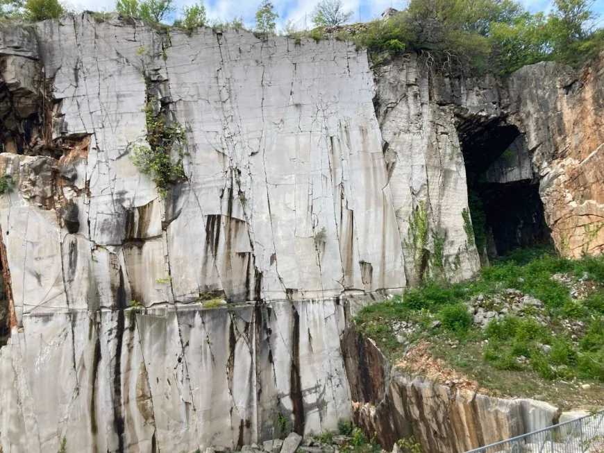 “I Colori dell’Antico Scavo”: due giornate di pittura en plein air nella cava romana di Aurisina