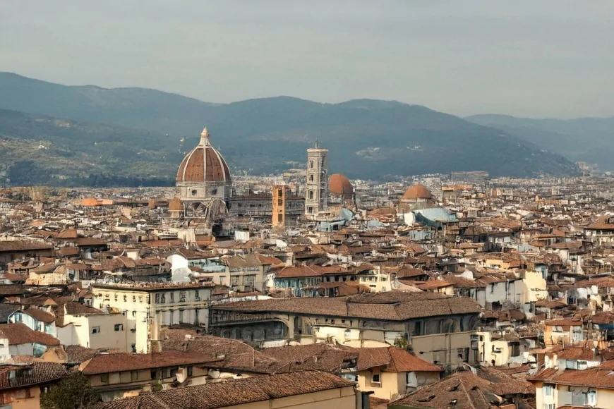 Le esigenze quotidiane a Firenze: mobilità, abitazioni storiche e soluzioni di tutela