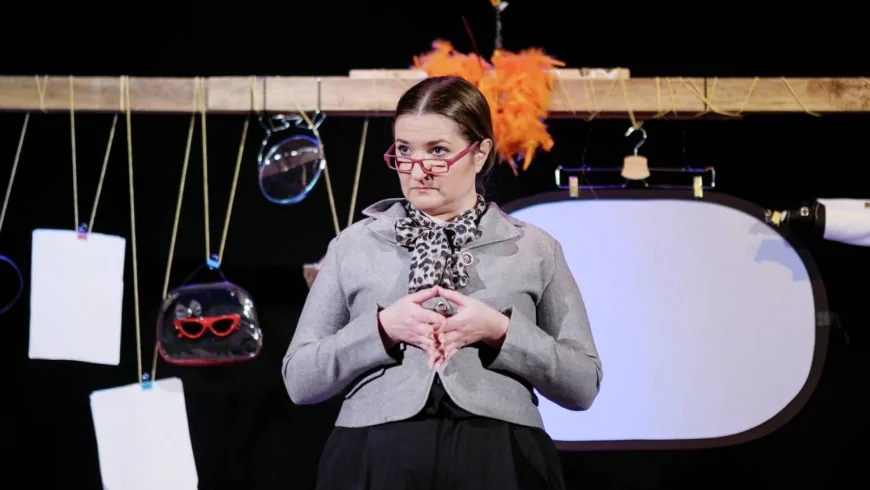 Da fuori tutto bene. Il can can del cancro: lo spettacolo di Giulia Vanni al Teatro a l’Avogaria