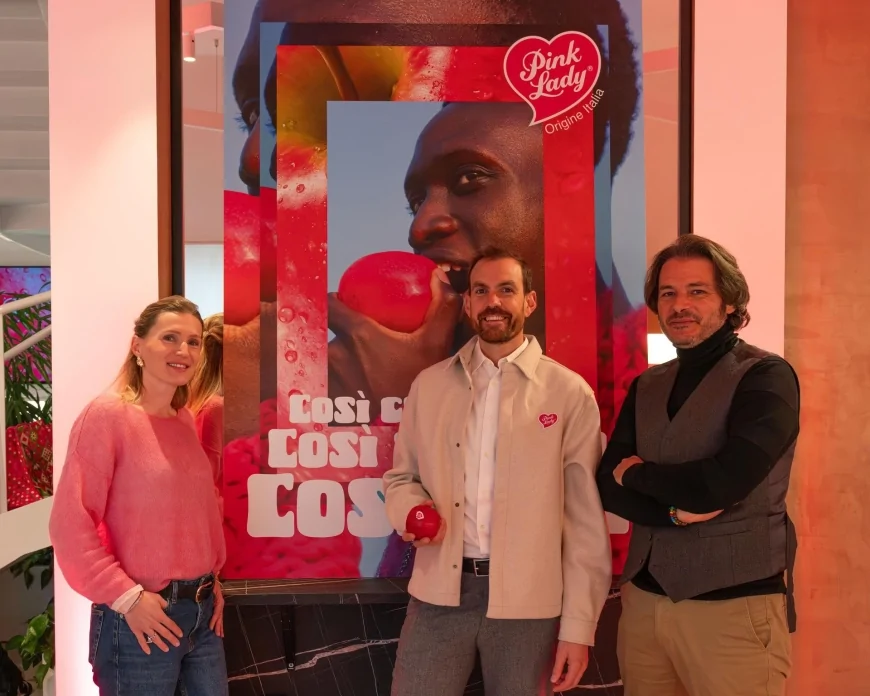 Pink Lady® presenta il nuovo posizionamento europeo: “Così croccante, Così succosa, Così cool”