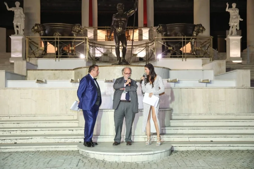 Miss La Più Bella del Mondo: la tappa di Natale a Valbrona con Raspelli, Malnati e Patrick Ray