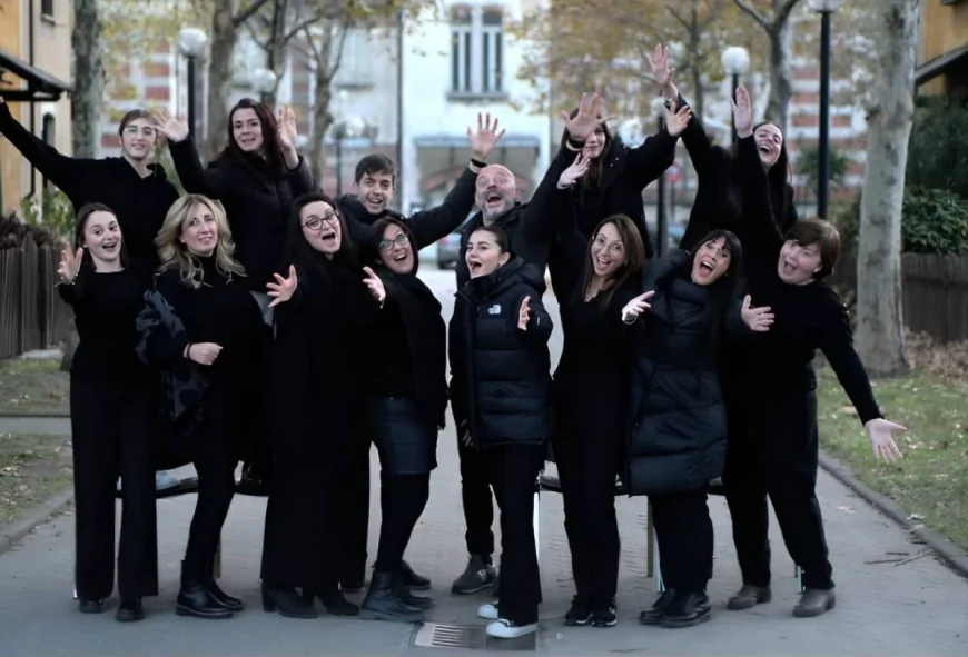 Jingle Bell Cabaret a Bosconero: risate e musica natalizia al Teatro di Bosconero