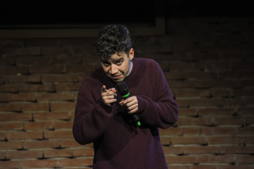 Stand up comedy a Venezia: Simone Luzi al Teatro a l’Avogaria