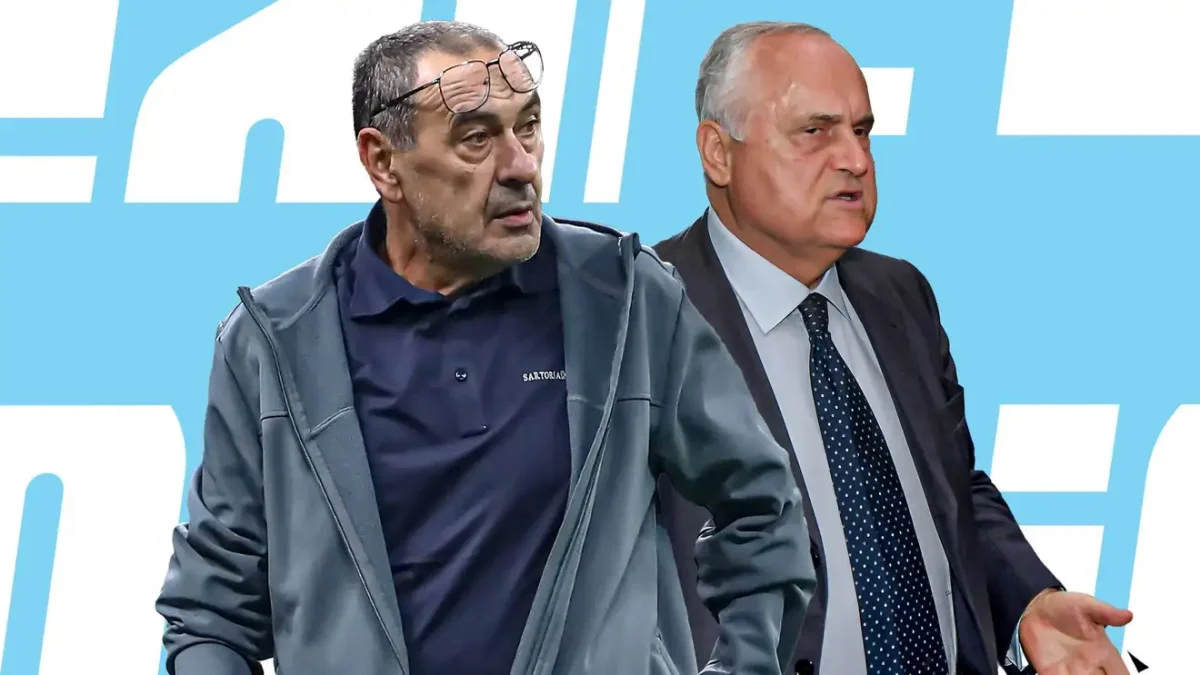 Lazio, Sarri cambia idea: sarà in panchina nel derby contro la Roma, ma niente conferenza stampa