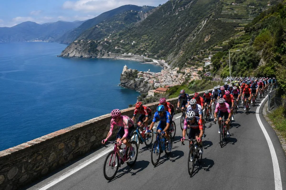 Giro d’Italia 2026, oggi la tappa Porcari-Chiavari tra Toscana e Liguria