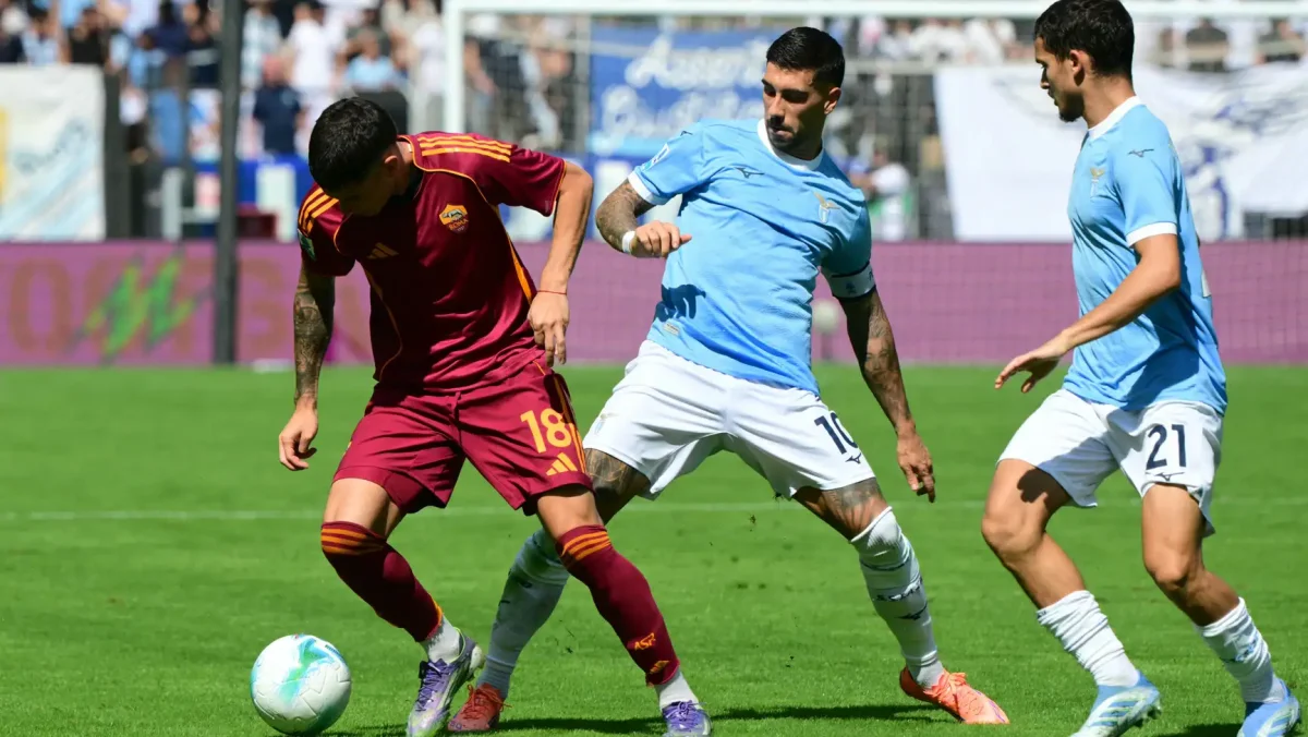 Derby Roma-Lazio spostato al lunedì, il prefetto di Roma: "Va considerato il rischio scontri. Scelta la sera per evitare disagi"