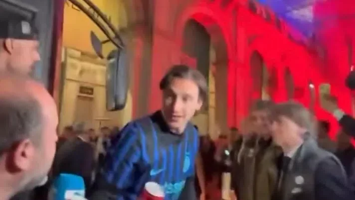 Siparietto divertente tra Tancredi Palmeri e Matteo Darmian: “Mi dai già per…”