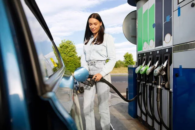 Prezzi dei carburanti: continua la discesa per benzina e diesel