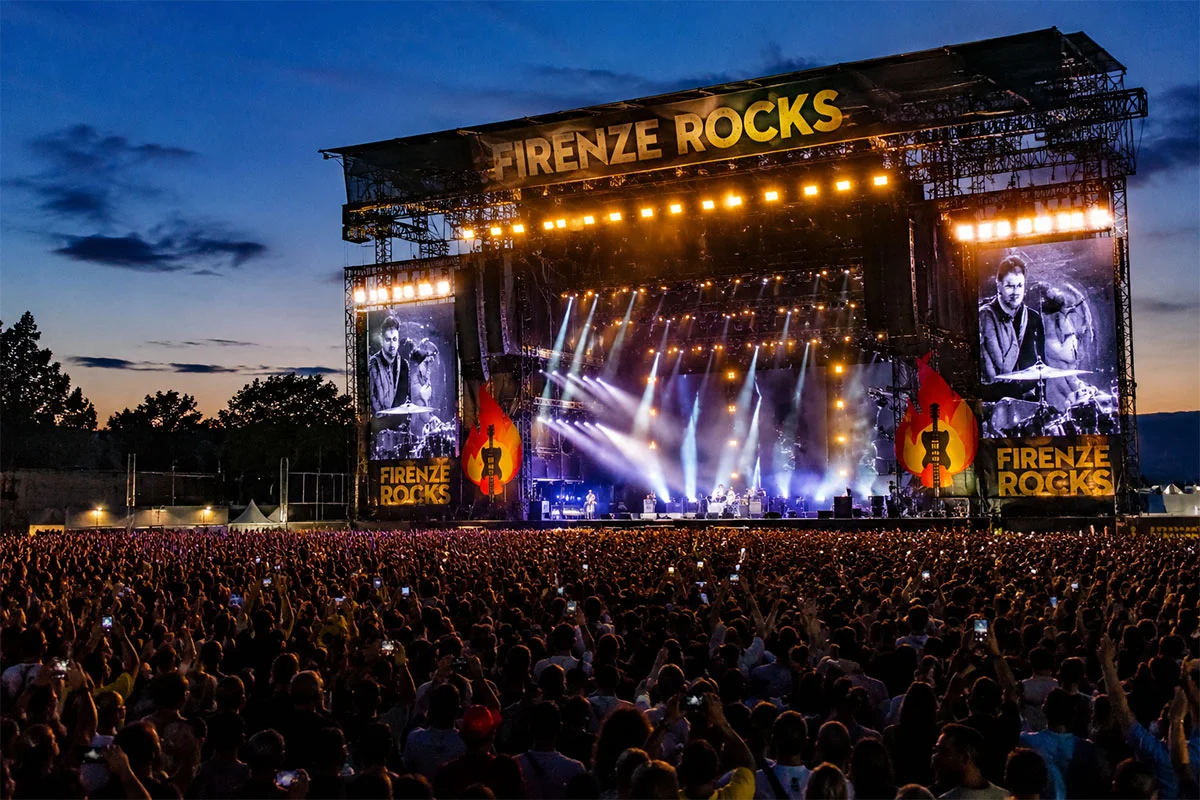Firenze Rocks 2026: tre giorni con Lenny Kravitz, Robbie Williams e The Cure alla Visarno Arena
