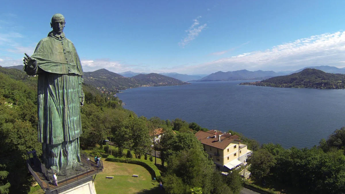 Arona, il San Carlone apre le sue porte per la Festa della Repubblica