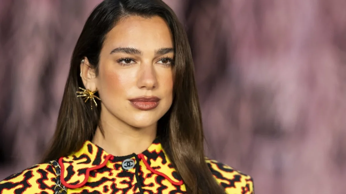 La decisione di Dua Lipa contro Samsung sorprende i fan