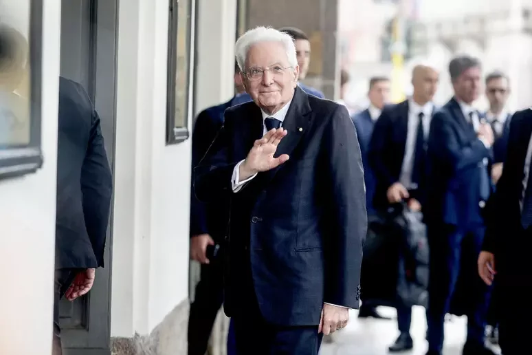 Mattarella, rammarico per esclusione dai mondiali, riavviare una fase di ripresa