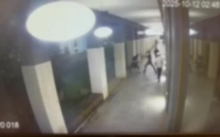 Aggredito e accoltellato dal branco per 50 euro, ha perso l’uso delle gambe: “Ho compassione per loro, la mia vita strappata a metà”